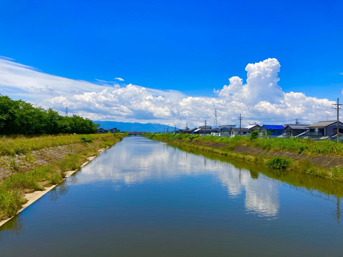 稲沢・尾張地区の風景（夏の川と空）